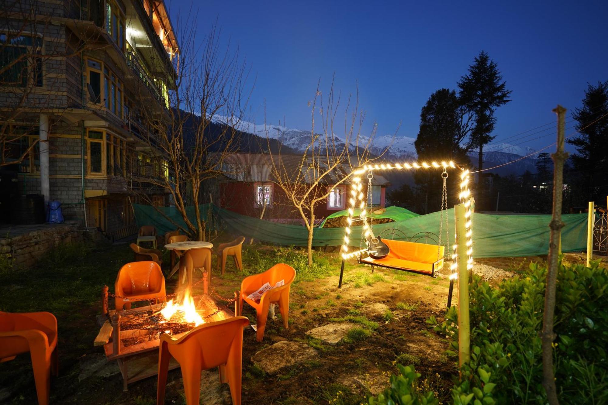 Woods Villa Cottages Manali - 1,2,3,4 Cottages & Villas Available In Manali With Scenic Mountain View Kültér fotó