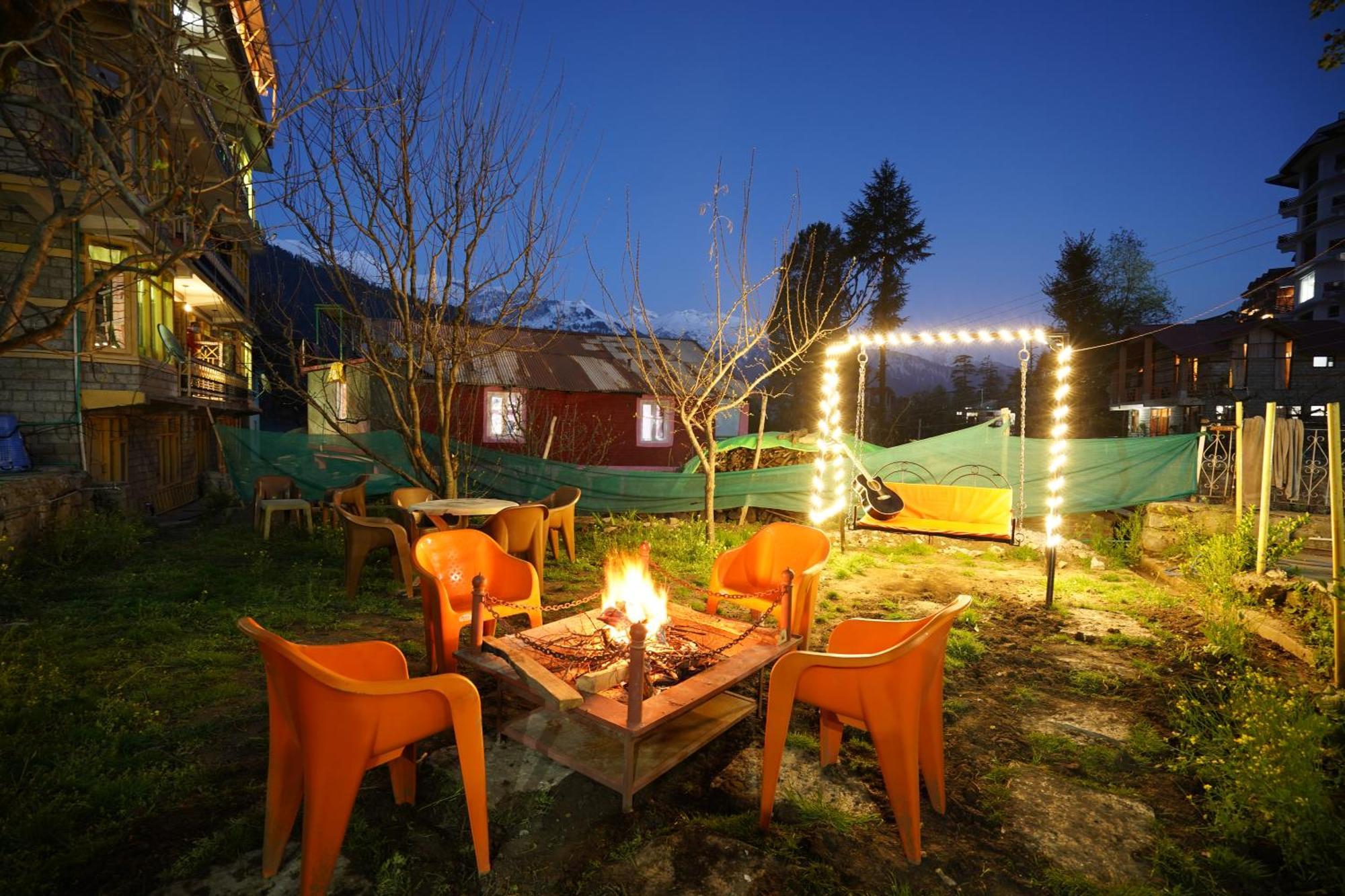 Woods Villa Cottages Manali - 1,2,3,4 Cottages & Villas Available In Manali With Scenic Mountain View Kültér fotó